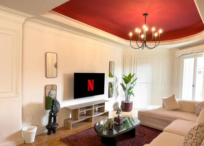 The 2Bdr Crimson Crib The Heart Of Heliopolis