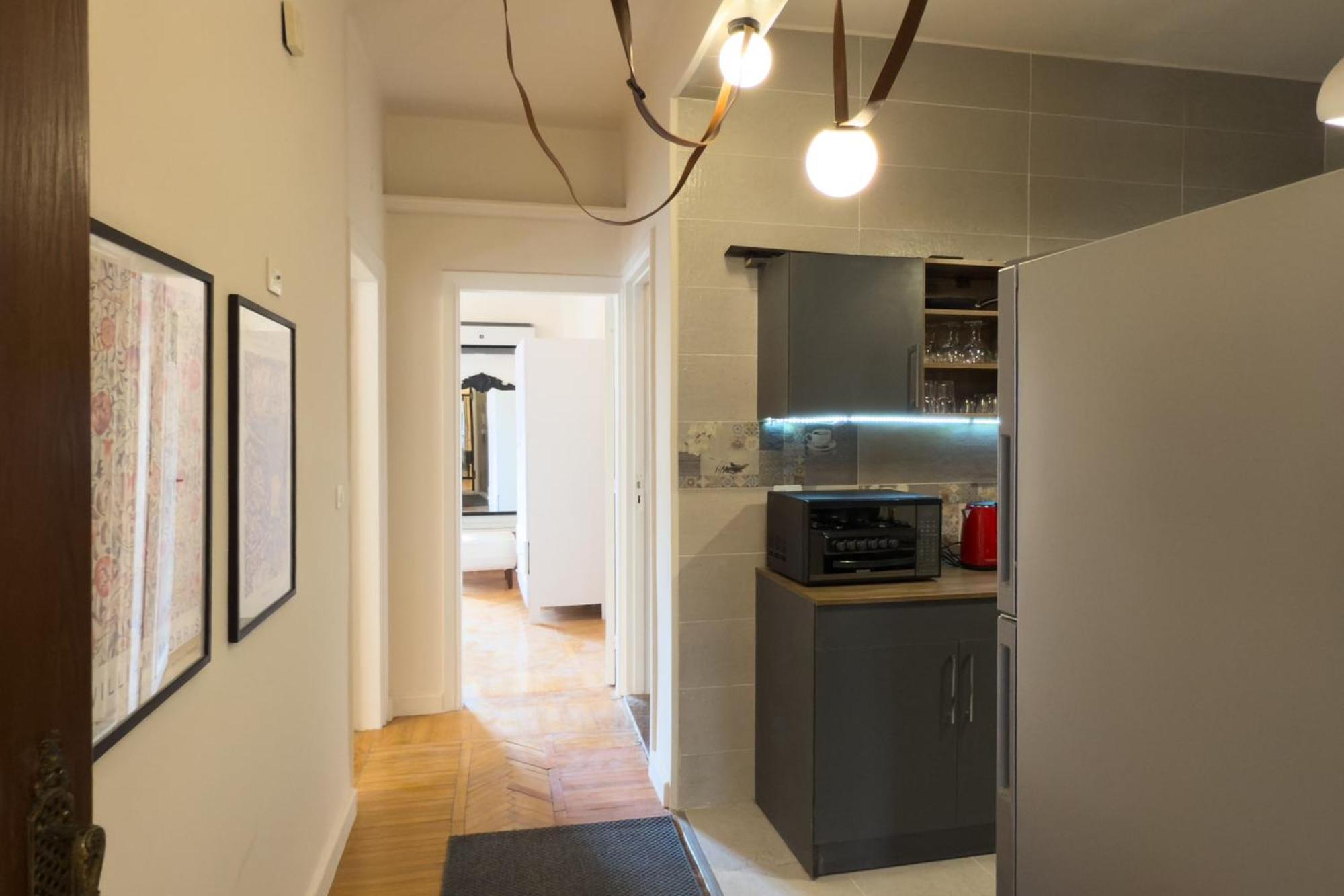 The 2bdr Crimson Crib The Heart Of Heliopolis Apartment